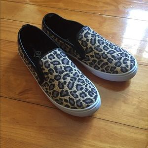Cheetah print shoes